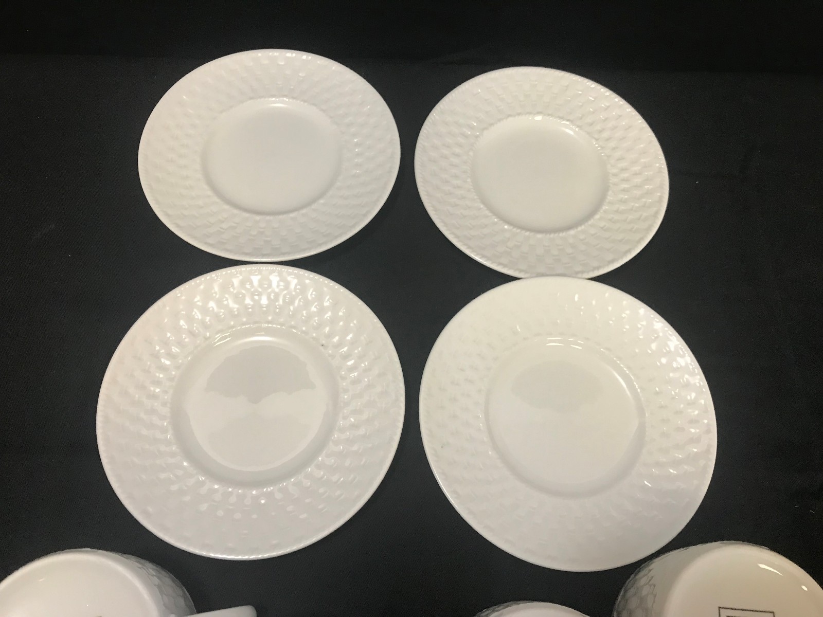 Oneida "BASKETWEAVE" White Dinnerware Set of 4 Cups & Saucers 2 1