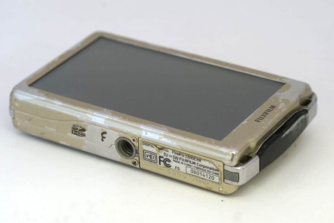 FUJIFILM「FinePix」Z800EXR Fujifilm FinePix Z800EXR Gold 12MP Super CCD EXR 5x Optical Zoom