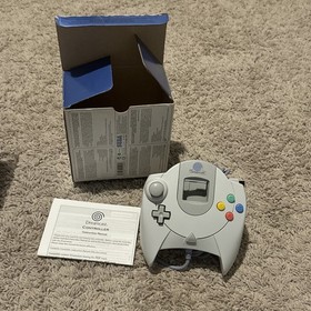 Lot Of 2 SEGA Dreamcast Controller HKT-7701 White and Green Astropad