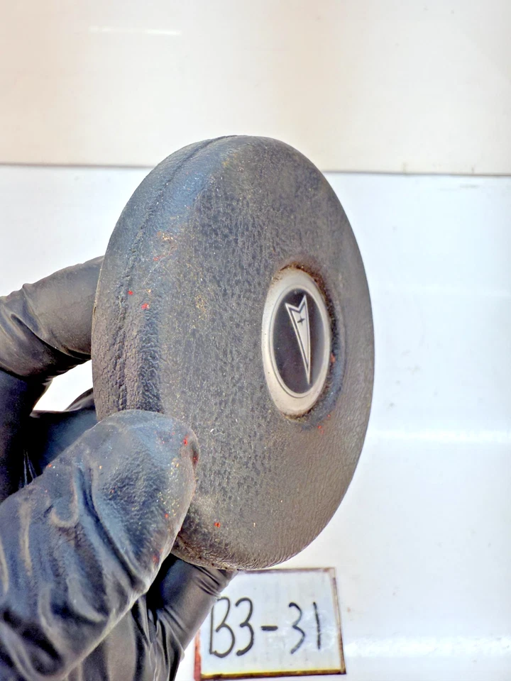 OEM 1982 - 1987 Pontiac T1000 Horn Button 1971 - 1981 Camaro B3-31 - Image 2 of 4