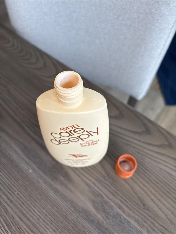Avon Care Deeply con burro di cacao lozione extra cremosa vintage 1991 nuovo non sigillato 10 oz - Immagine 4 di 4
