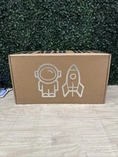 Jeremy Scott, Spoiled child THE ETERNAL EXPLORER KIT