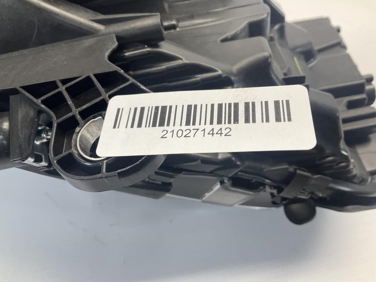24 2024 Maserati GranTurismo M189 Front Right Passenger Headlight LED Q