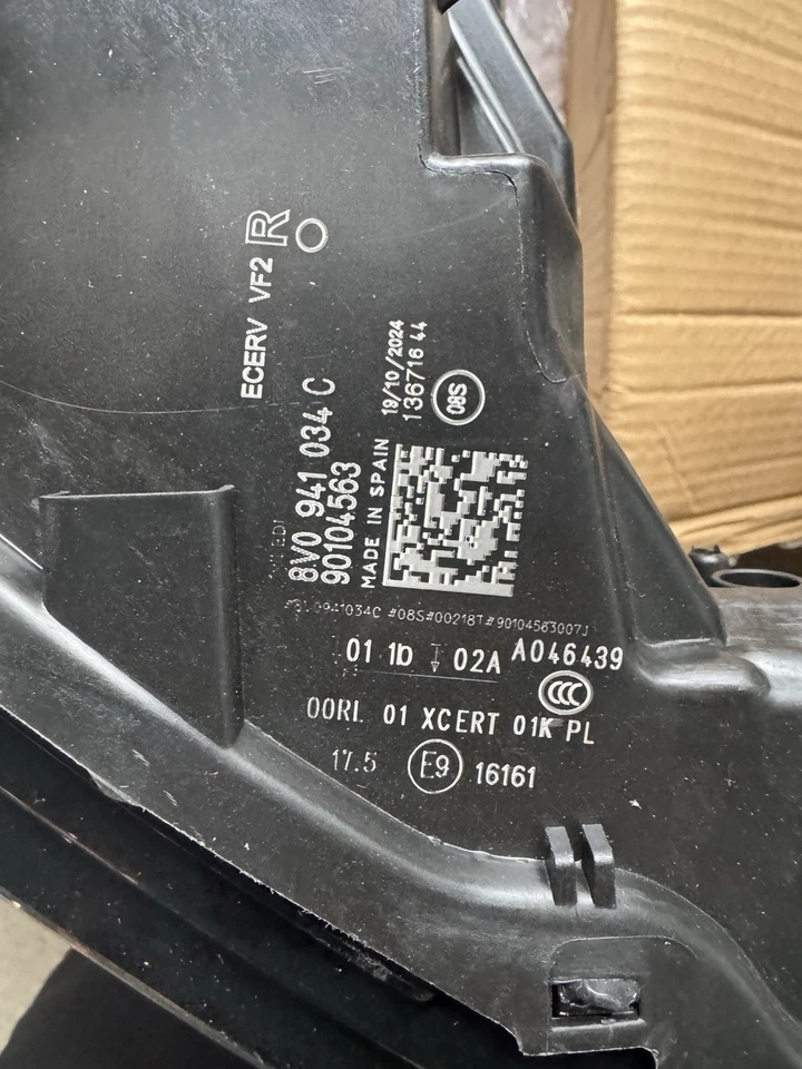 Faro derecho LED AUDI A3 S3 RS3 EE. UU. 2017-2020 8V0941774E Foto 3 de 4