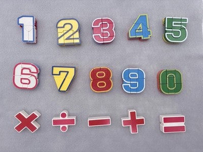 Lakeshore Learning Number-Bots Complete Set Educational Toys Transforming Robots