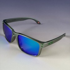 Oakley Holbrook Sunglasses Grey Green Frame Blue Mirror Polarized 9102 W/ Box