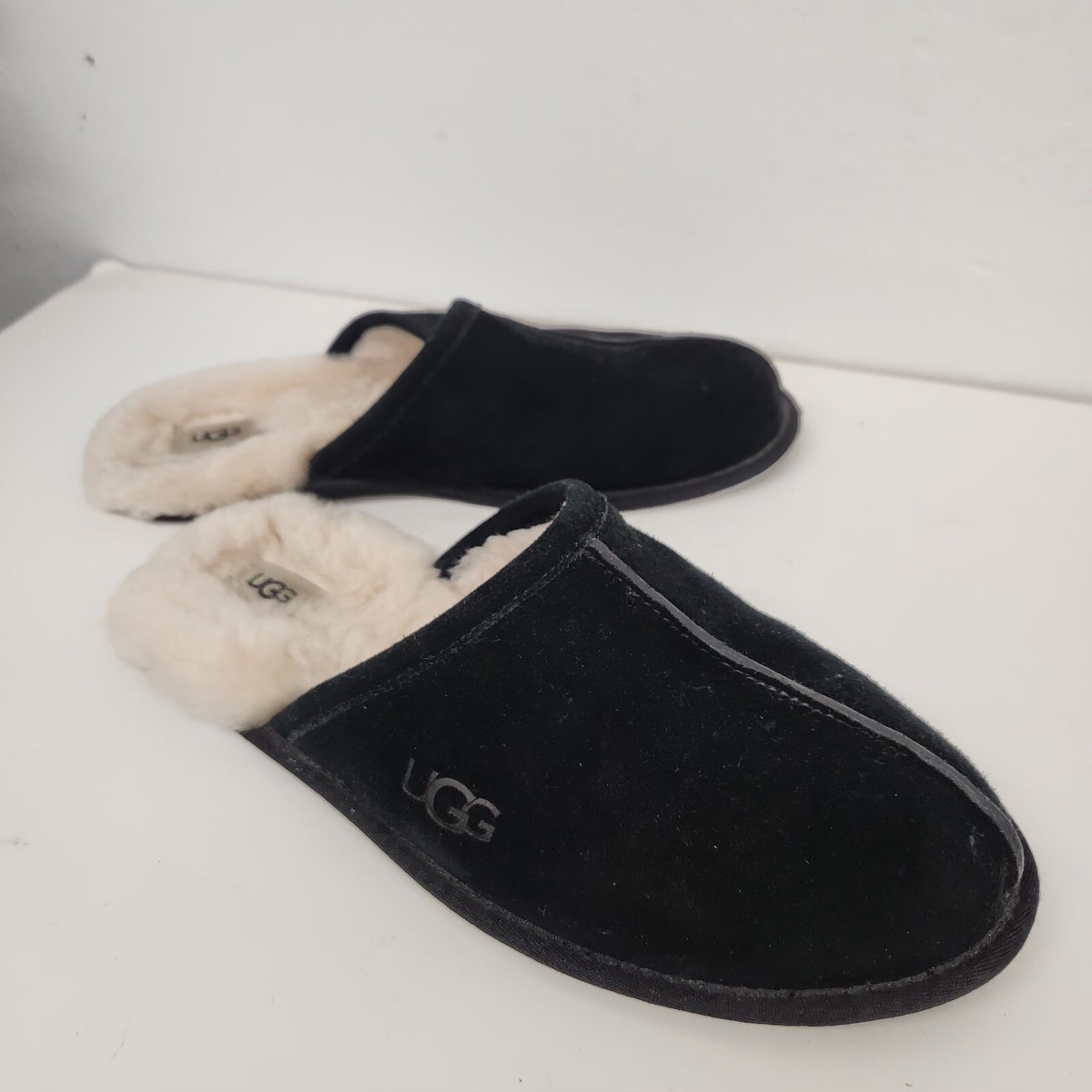 Ugg Mens Black Suede Scuffs Houseshoes Slippers Sz 12 | eBay display picture 1