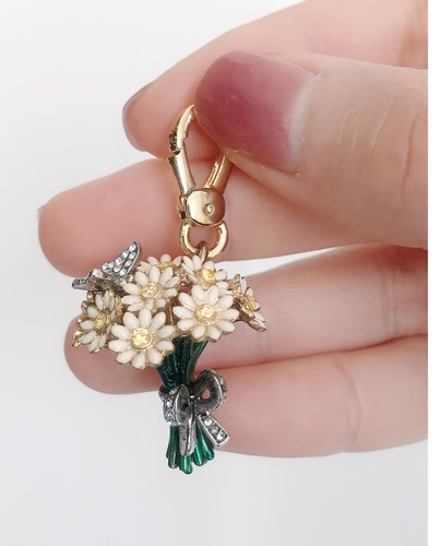 Juicy Couture Limited Edition Daisy Bouquet & Butterfly Bracelet Necklace Charm - Picture 7 of 7