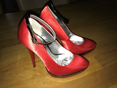 Schicke Plateau d'Orsay Pumps Satin rot 36,5