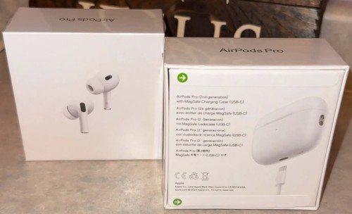 Apple AirPods Pro 2nd Generation with MagSafe Wireless Charging Case (USB‑C)...