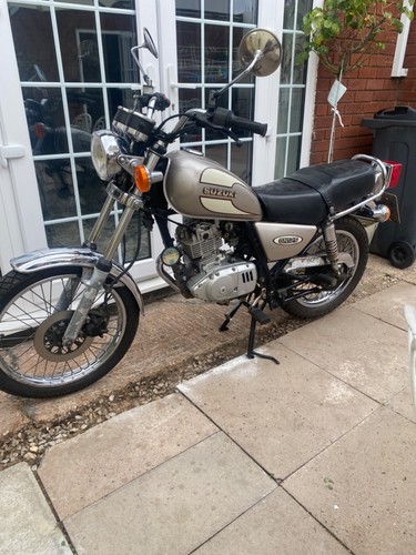 suzuki gn 125cc