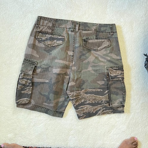 Lucky Brand Herren mehrfarbig Camouflage Taschen vorne flach Cargo Shorts Größe 32 - Bild 2 von 7
