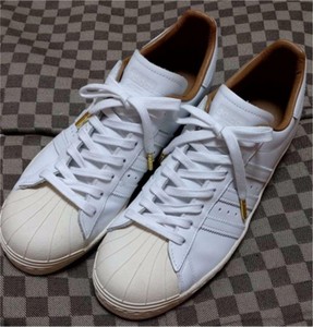 superstar 80s edifice