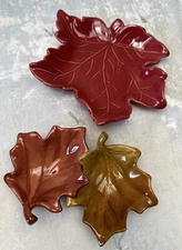 Linens-n- Things Porcelain Maple Leave Set Red Orange And Yellow 18x18 and 6x4 