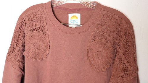 Sudadera corta C&C California Dusty Blush crochet top para mujer mediana - Imagen 2 de 4