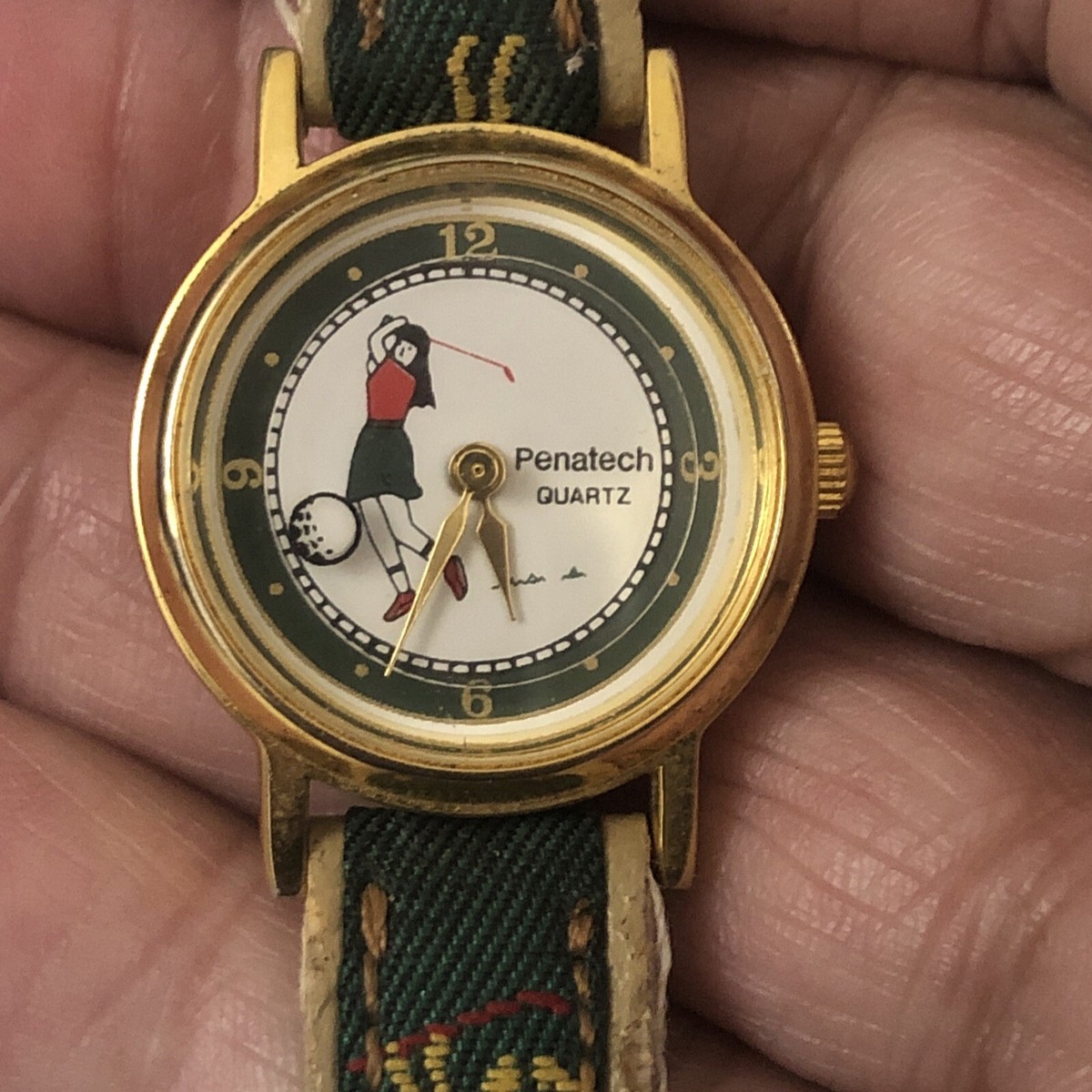 NEW VINTAGE PENATECH LADY GOLFER MOVING GOLF BALL GOLD WATCH Penatech Quartz Analog Wrist Watch Golfer Image w/golf ball  main image 4