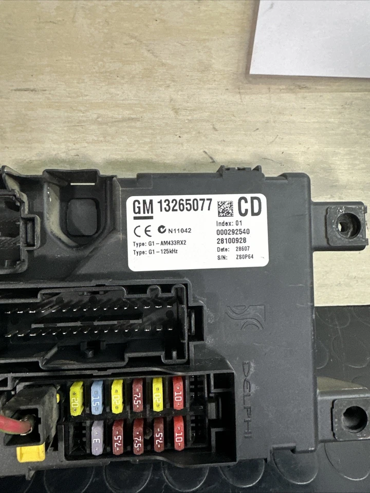 BODY COMPUTER OPEL CORSA D BENZINA 13265077 - Immagine 3 di 4