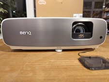 Benq W2700 4k Home cinema projector, good conditon in original box 