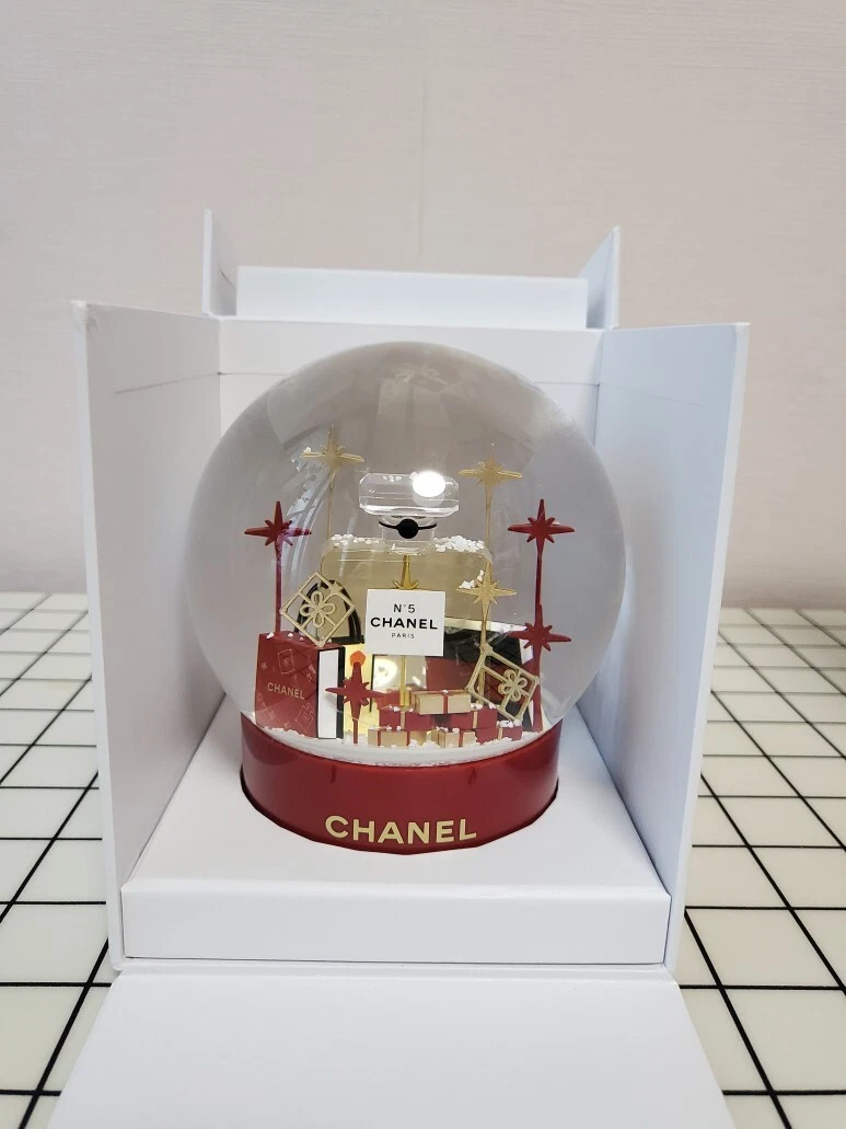 2022-23 CHANEL SNOW PERFUME GLOBE BALL VIP CHRISTMAS GIFT LIMITED EDITION  RARE