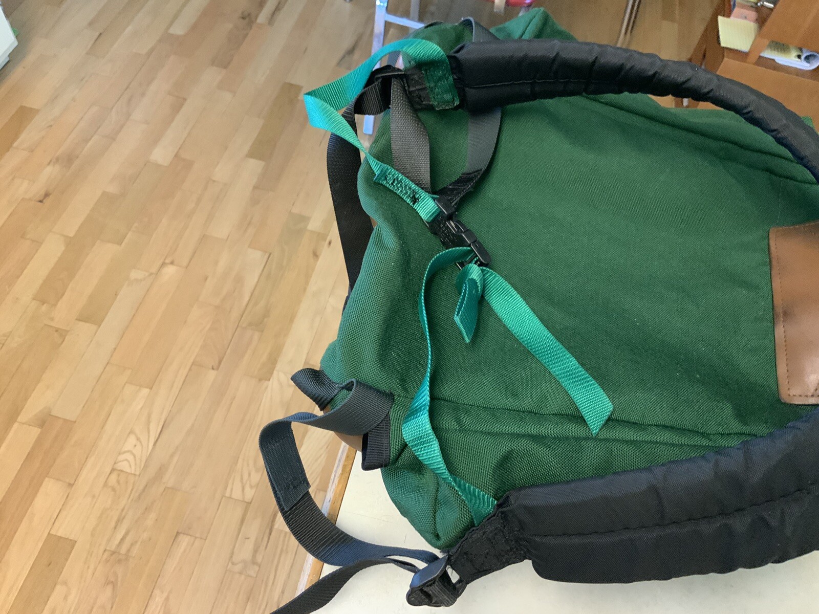 Vintage Jansport USA Leather Bottom Day/Backpack  Green