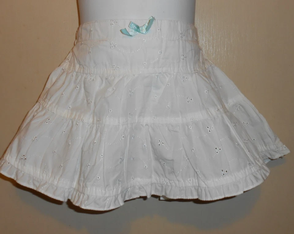 Falda Baby Togs Niñas Pequeñas Ojales en Niveles Blanca 2T/2 + Top Turquesa 3T/3 Nueva con Etiquetas Foto 3 de 4