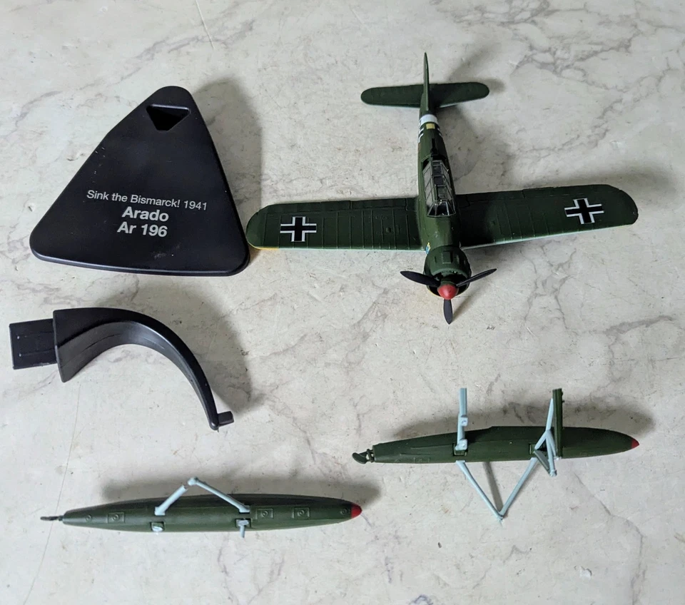 Atlas Edition Sink the Bismarck 1941 Arado ar 196 - Bild 2 von 4