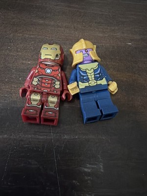 Lot of 2 Marvel Super Heroes Avengers Thanos Minifig Gold Helmet + Iron Man TM30