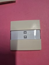 HAGER TEBIS Kallysta WKT902D - Enjoliveur Kallysta 2 touches KNX coloris DUNE