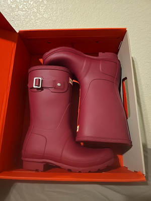 Hunter Original Short Women's Rain Boots In Hayes Burgandy !! Size US 5 !!
