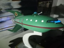 ADULT SWIM - Futurama Planet Express Ship - Quantum Master Series - LIGHTS UP