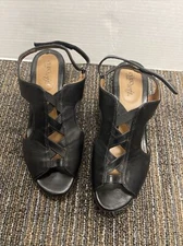 SOFFT Eurosoft VACARA Black Criss Cross  strapp Slingback Heels Sandals 8.5 M