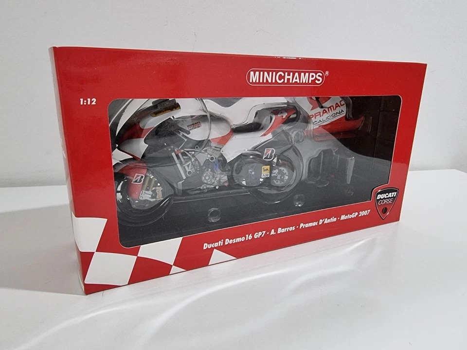 Minichamps 122070004 - Ducati Desmo16 GP7 A.Barros Pramac D'Antin MotoGP 2007 - Image 2 of 4