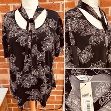 EMILY BNWT Size 24 Black Pink Floral Blouse Stretchy Top Autumn Winter Wear S4