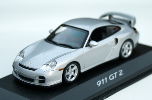 Porsche 911 GT2 Typ 996.2 Bj. 2004-2006,Silver Metallic,MINICHAMPS IN M.1: 43