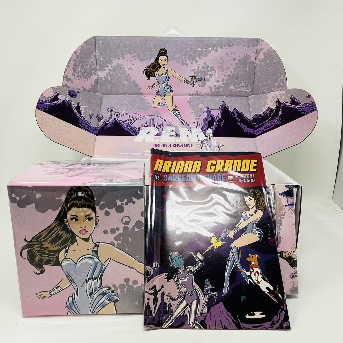 ARIANA GRANDE R.E.M FAN BOX GIFT SET Rem Perfume 3.4oz, 0.3oz