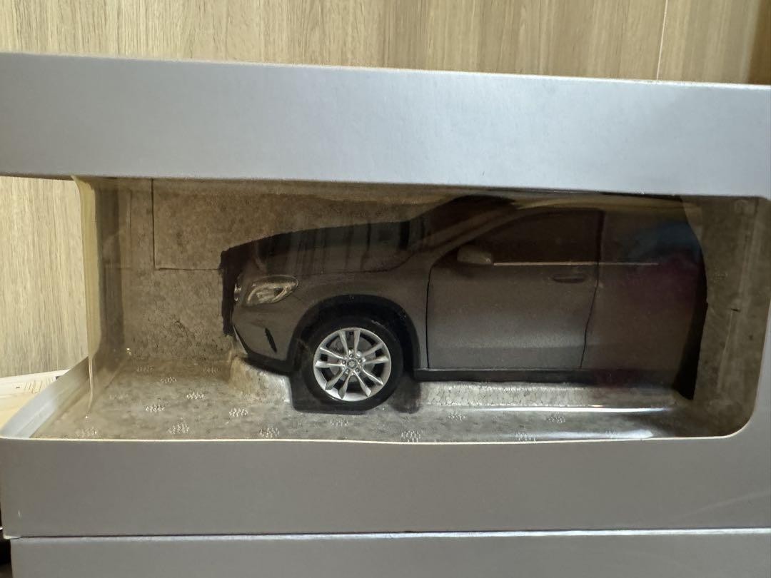 Mercedes-Benz GLA-Klasse ミニカー グレー1/18 Mercedes-Benz GLA-Klasse minicar grey 1/18 | eBay