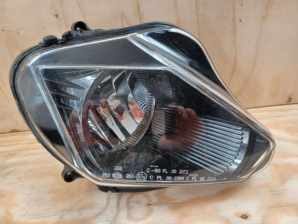 ♻️D♻️ DERBI GPR125 Headlight left hand GILERA SC125 / DERBI GPR125 2005 - Image 2 of 4