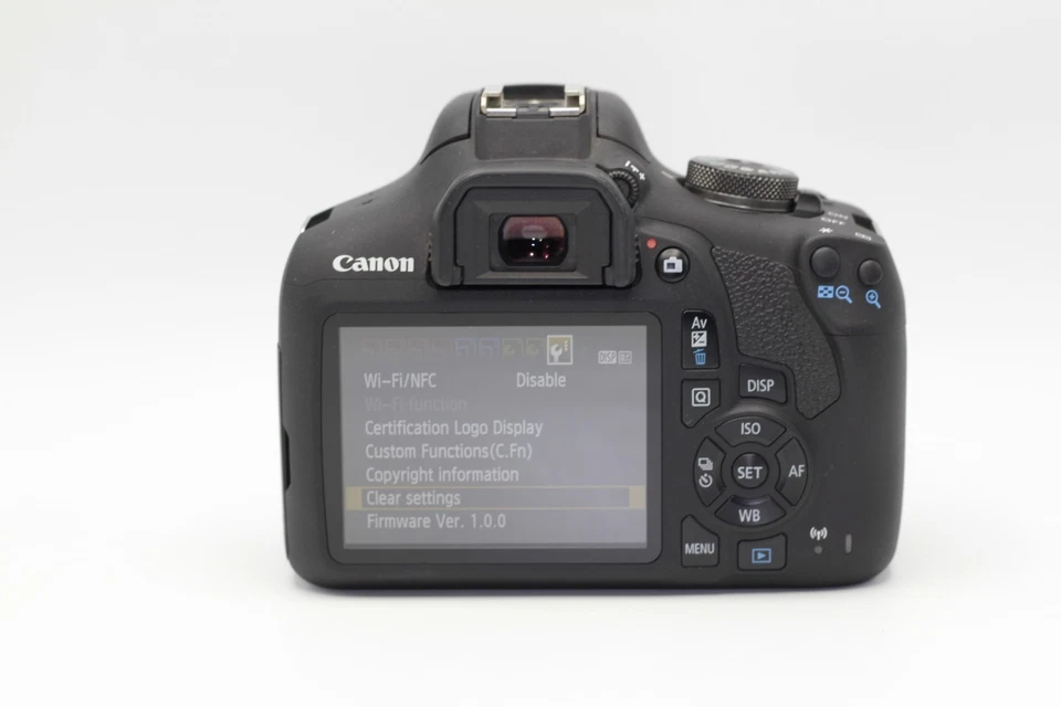 Canon EOS 2000D, photo 4 of 5