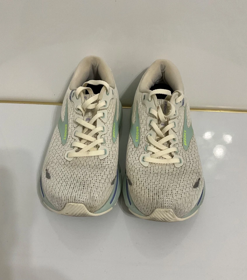 Brooks women’s Ghost 15 Neutral Running shoe US Size 8 coconut/Skylight - Image 4 of 4