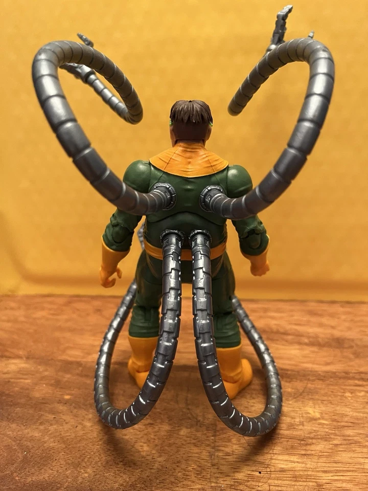 Hasbro Marvel Legends Series Doc Ock Action Figure 6-inch Spider-Man - Image 4 of 4