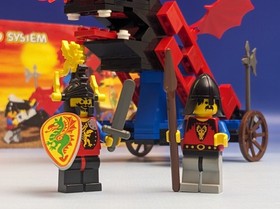 LEGO Knights 6043 Dragon Catapult Castle Dragon Defender + BA