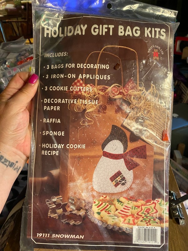 Holiday Gift Bag Kits Snowman What's New LTD Christmas Ornaments 3 Bags NIP