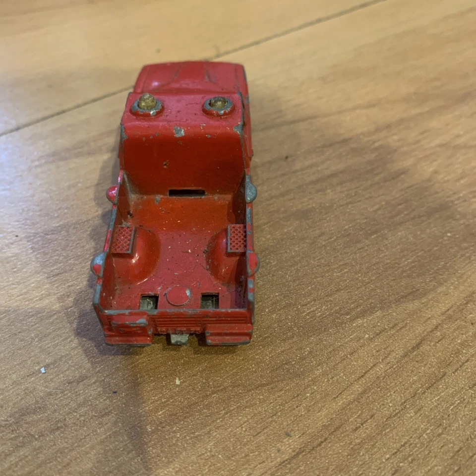 Camioneta pickup Majorette American Dodge 1965 de colección roja en caja de cerillas 1,55 - usada Foto 4 de 4