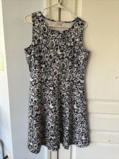 Dress Black White Flowers  10 Petite Talbots NWOT