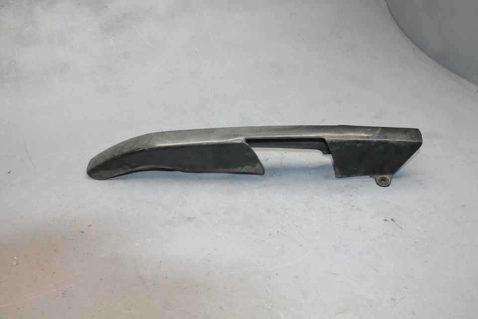 YAMAHA FJ1100 FJ1200 FJ1200A TRASERO TRANSMISIÓN CADENA PROTECTOR CUBIERTA ESCUDO Foto 3 de 4