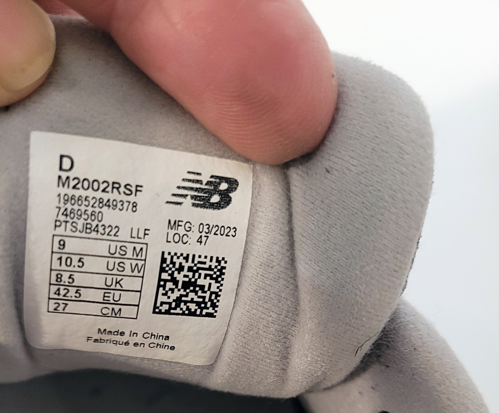 New Balance 2002R Eclipse Raincloud Sneakers M200… - image 2