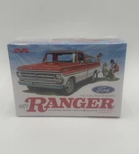Moebius Models 1208, 1:25, 1971 Ford Ranger XLT Model Pickup Truck Kit Sealed