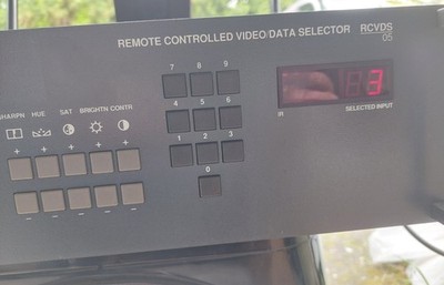 Set 2 Barco RCVDS 05 Video Datenauswahl RGB Rack 19 getestet