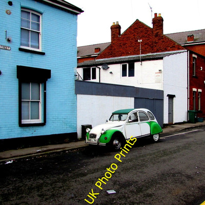 Photo 6x4 Two-tone Citrou00c3u00abn in Mellon Street, Newport Newport/ c2016