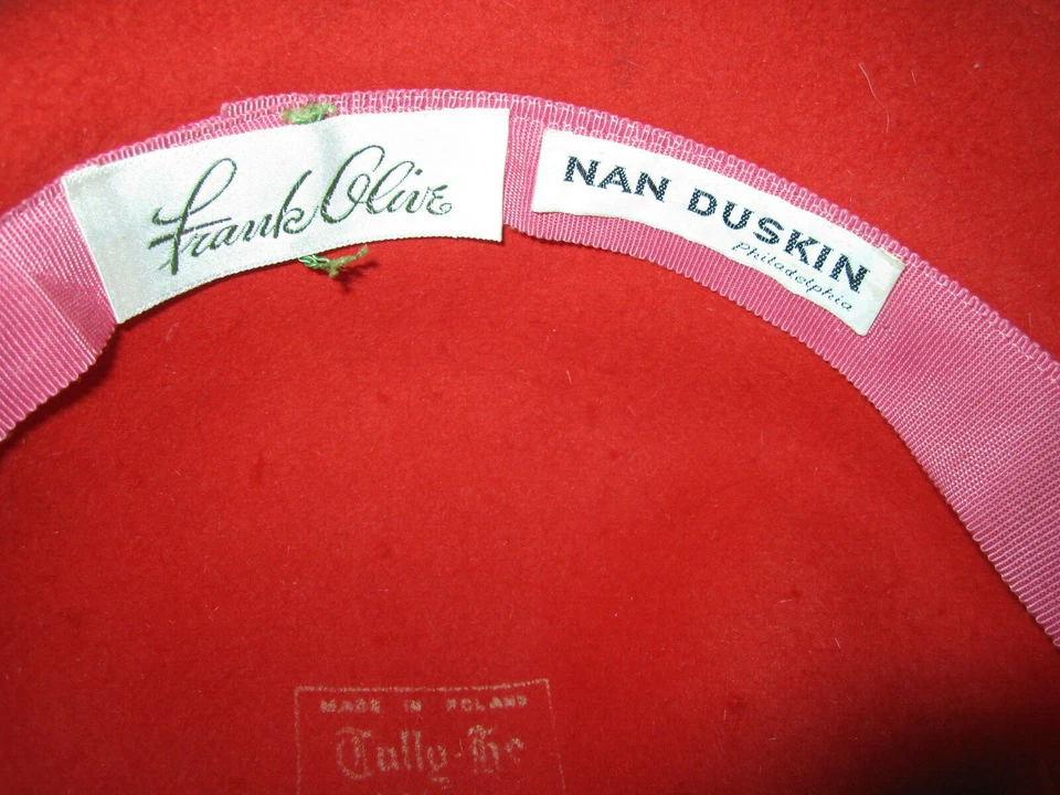 De colección Tally-Ho / Frank Sombrero de fieltro rojo oliva con banda de cinta negra, plumas de faisán Foto 4 de 4